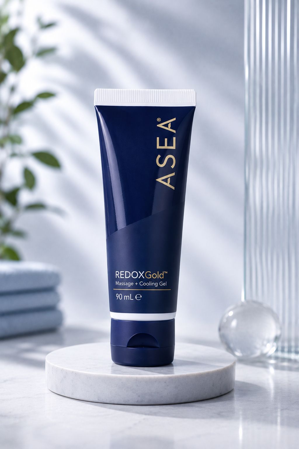 ASEA REDOXGold – Massage + Cooling Gel ASEA REDOXGold Massage + Cooling Gel in elegantem Premium-Design auf moderner Wellness-Oberfläche.